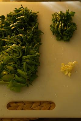 Zuppa di Sfiletti di Verde di Porro alla Cipolla e Cipollotti con Trippa di Grana Padano