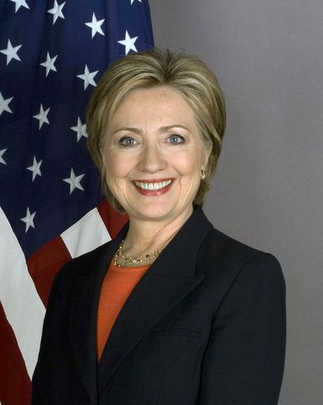 800px-Secretary_Clinton_8x10_2400_1