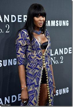 310BE5BD00000578-3440242-She_completed_her_look_with_a_beautiful_diamond_and_sapphire_rin-a-41_1455099540870