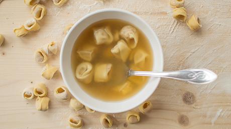 IL TORTELLINO…in brodo secondo la ricetta originale