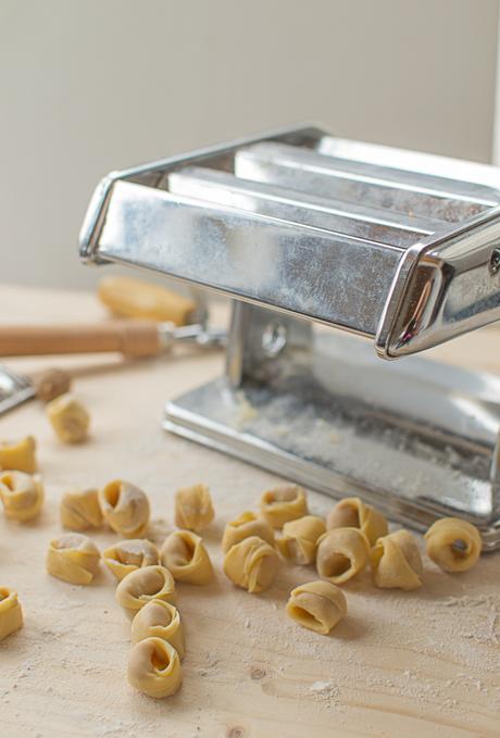 IL TORTELLINO…in brodo secondo la ricetta originale