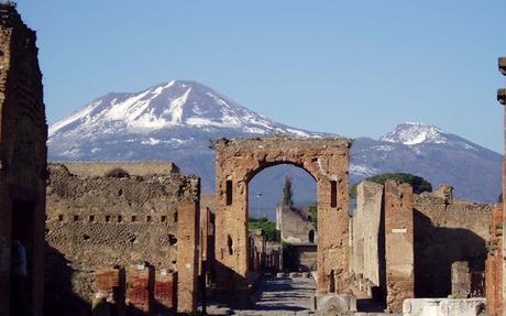 Giornata della Guida Turistica 2016: Visite guidate gratis a Napoli e in Campania