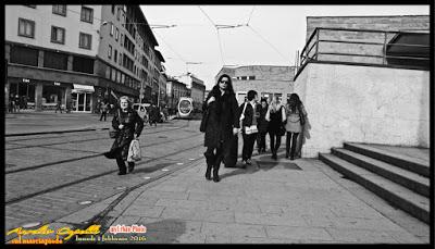 prove di urban-photo, sul marciapiede