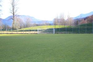 Il campo sportivo al Parco Margorabbia di Luino