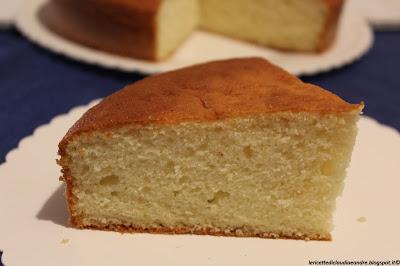 Torta allo yogurt e profumo di limone