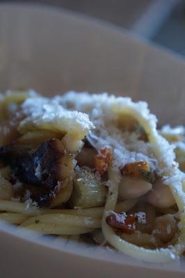 Spaghetti al Finocchio Saltato, Cannellini e Peperoncino