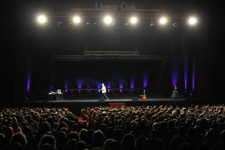 Gli ologrammi di Studio Tangram in  Grillo Vs Grillo