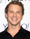 Freddie Stroma sarà H.G. Wells nel pilot ABC, “Time After Time”