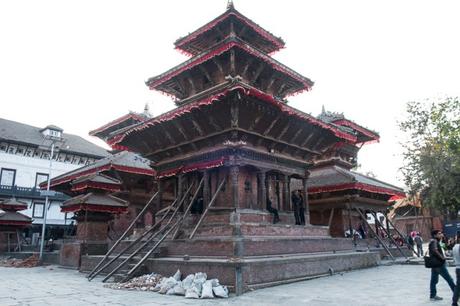 Katmandu dopo il terremoto: un incontro con la tragedia e con la speranza