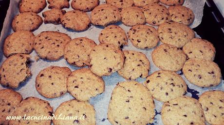 Biscotti integrali con gocce di cioccolato