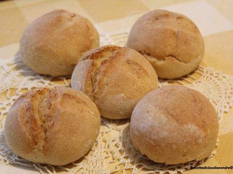 Mini panini con germe di grano e lievito madre