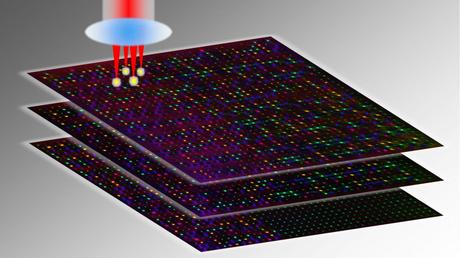 Un dispositivo grosso quanto una moneta può memorizzare dati per l'eternità, merito del quarzo 5D