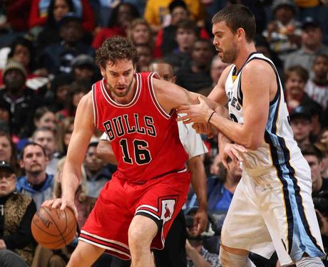 Pau e Marc Gasol © 2015 NBAE / Getty Images