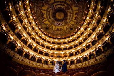 Reportage di matrimonio tra fotografia, video di nozze e riprese aeree con i droni