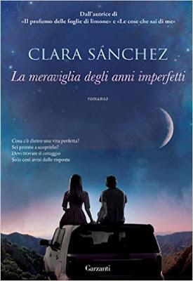 “La meraviglia degli anni imperfetti” di Clara Sánchez, un romanzo sul coraggio di un ragazzo che scopre come tutto intorno a lui stia cambiando