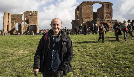 Giuseppe Cederna nel Parco dell'Appia Antica