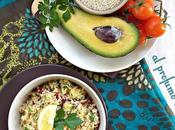 Insalata quinoa profumo limone avocado pomodori secchi