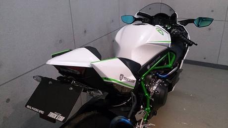 Kawasaki Ninja H2 by Trickstar