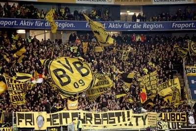 (VIDEO)Borussia Dortmund Fans away passion! #BVB