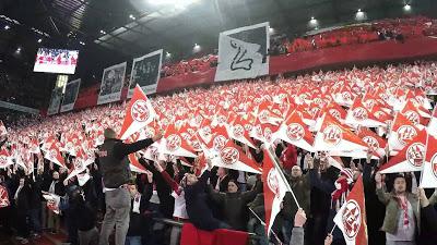 (VIDEO)La grandiosa coreografia del FC Köln all' RheinEnergieStadion vs Eintracht Frankfurt 13.2.2016