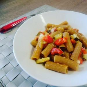 Rigatoni di teff all'ortolana