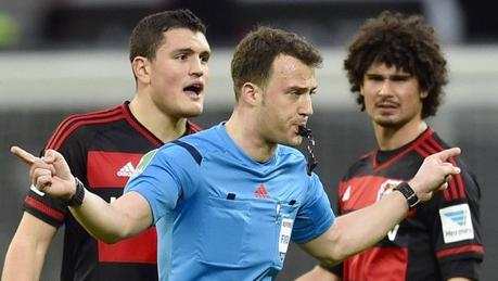 Leverkusen – Dortmund 0-1: Auba-gol e l’arbitro sospende il match