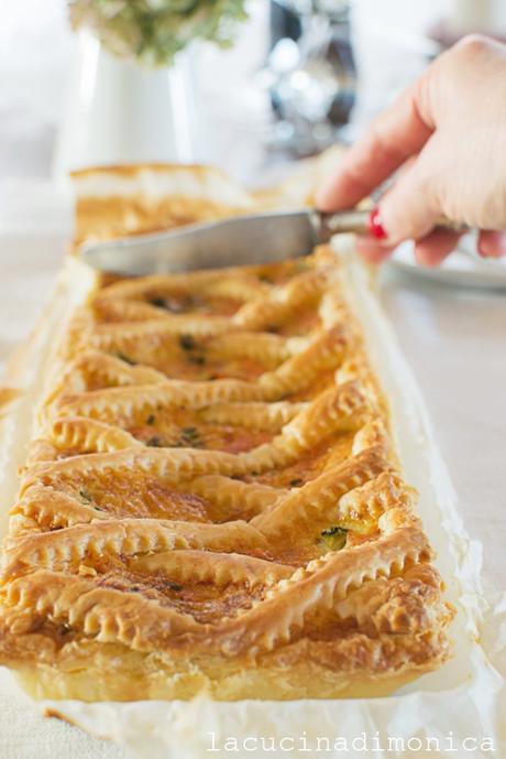 TORTA SALATA CON ZUCCHINE E SALMONE