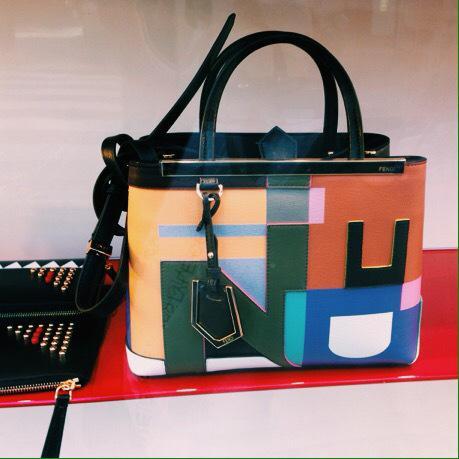 Fendi, tu mi offendi… Fendi, tu mi offendi…
