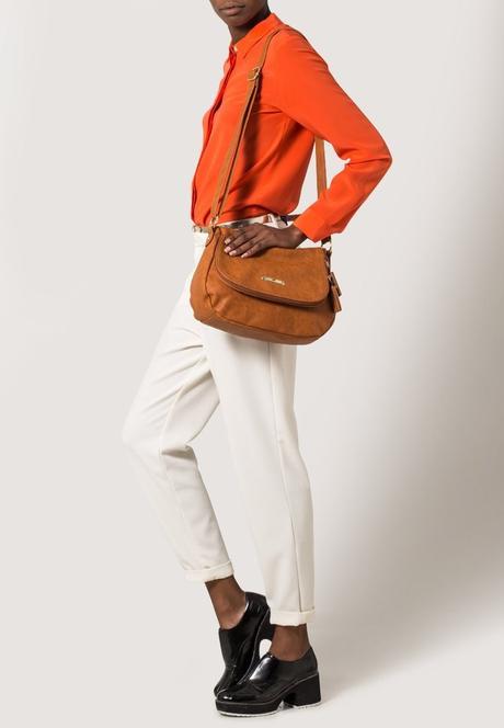 Anna Field Borsa a tracolla con nappine Anna Field Borsa a tracolla con nappine