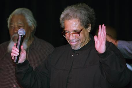 La storia di Albert Woodfox, scarcerato dopo 43 anni in isolamento