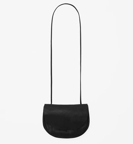 Abbiamo lasciato la saliva sulla nuova collezione di COS