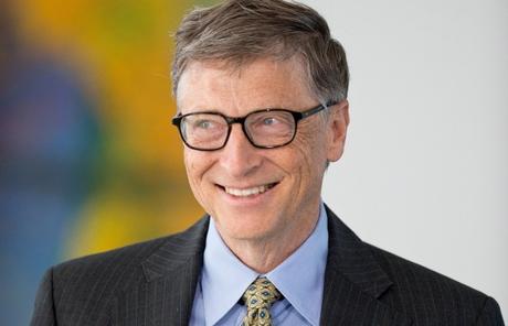 Bill Gates appoggia FBI: l’intervista di Bloomberg