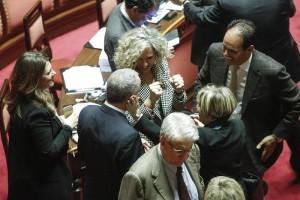 Abbracci per Monica Cirinna' nell'aula del Senato dopo la votazione di fiducia sul ddl in materia di unioni civili. Roma, 25 febbraio 2016, ANSA/GIUSEPPE LAMI