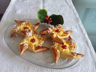 Girandole di pasta sfoglia e crema pasticcera