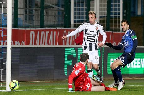 Ligue 1: il Rennes aggancia il Nizza sul podio, in coda Toulouse quasi spacciato