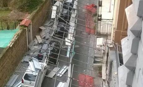 crollo impalcatura chiaia