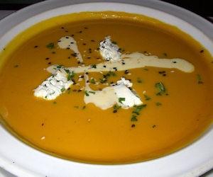 Minestra di Zucca e Uovo