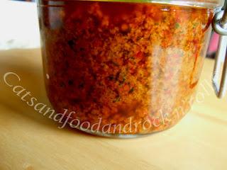 Pesto piccante di pomodorini e pecorino romano, con scotch bonnet red