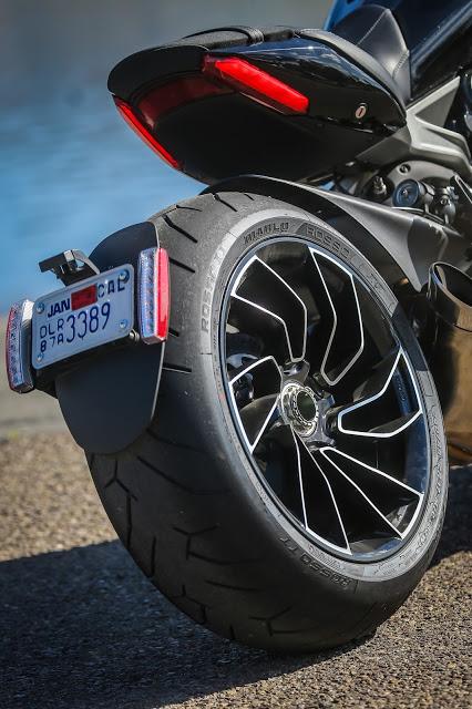 Ducati X-Diavel 2016 - Details