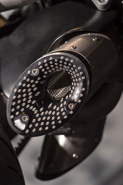 Ducati X-Diavel 2016 - Details