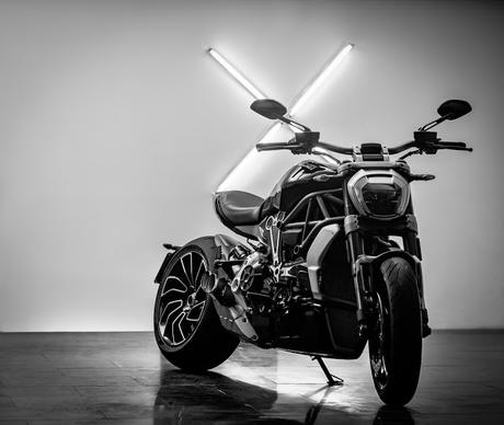 Ducati X-Diavel 2016 - Details