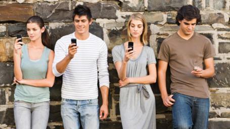 social media giovani consumatori mobile