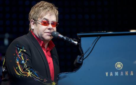 Elton John in concerto al Teatro degli Scavi di Pompei