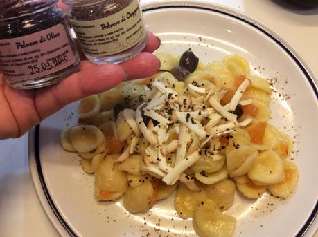 ORECCHIETTE MEDITERRANEE CON RICOTTA SALATA