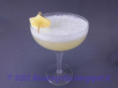 cocktail prosecco e ananas
