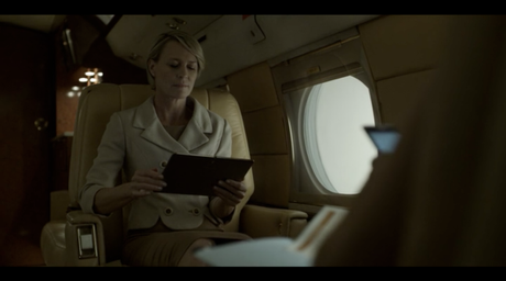 Per uno schermo più grande, Claire passa al Samsung Tab S2