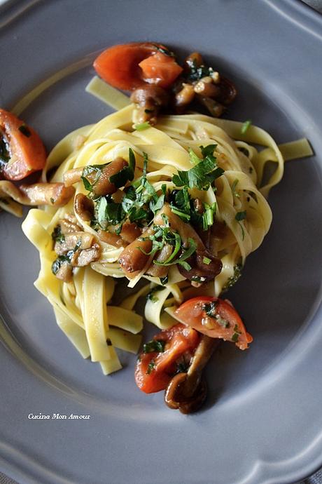 Fettuccine ai Funghi Chiodini e Pomodorini