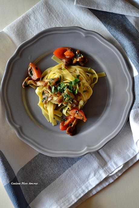 Fettuccine ai Funghi Chiodini e Pomodorini