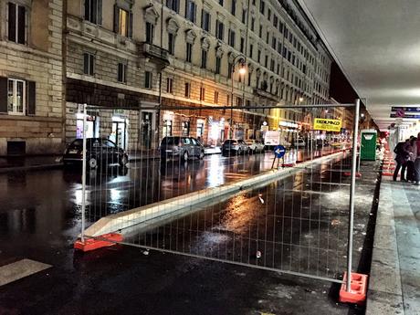 Sorpresa&meraviglia. I cordoli che salveranno la Stazione Termini dalla sosta selvaggia sono una figata