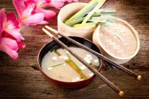 Ricetta-zuppa-di-miso-in-stile-giapponese